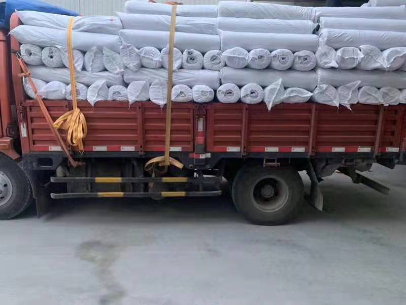 聚酯纤维复合卷材发货